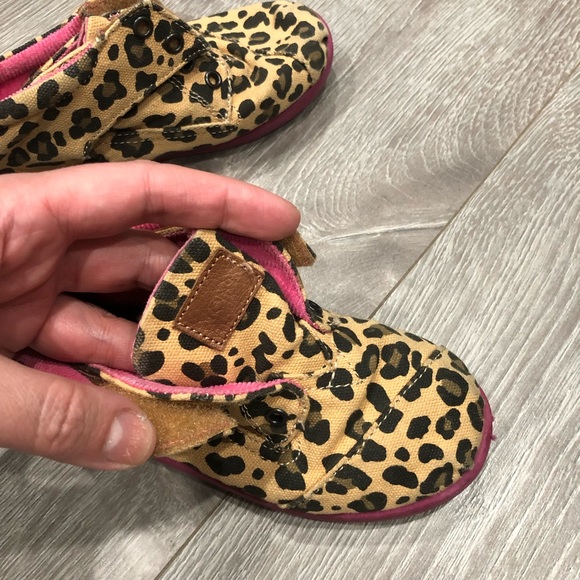 Toms cheetah print sneakers - Picture 3 of 6